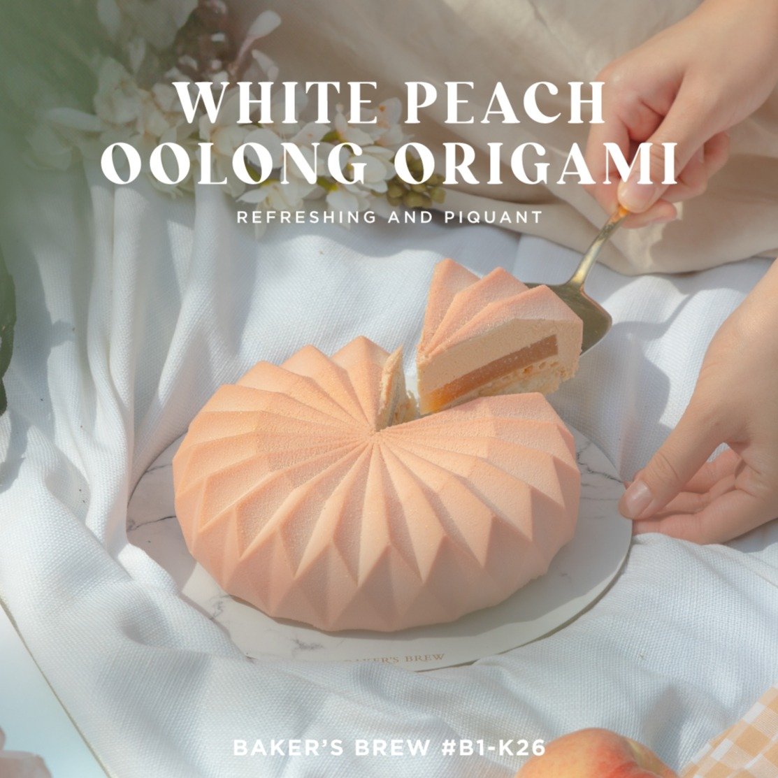 White Peach Oolong Origami Cake by Baker's Brew!